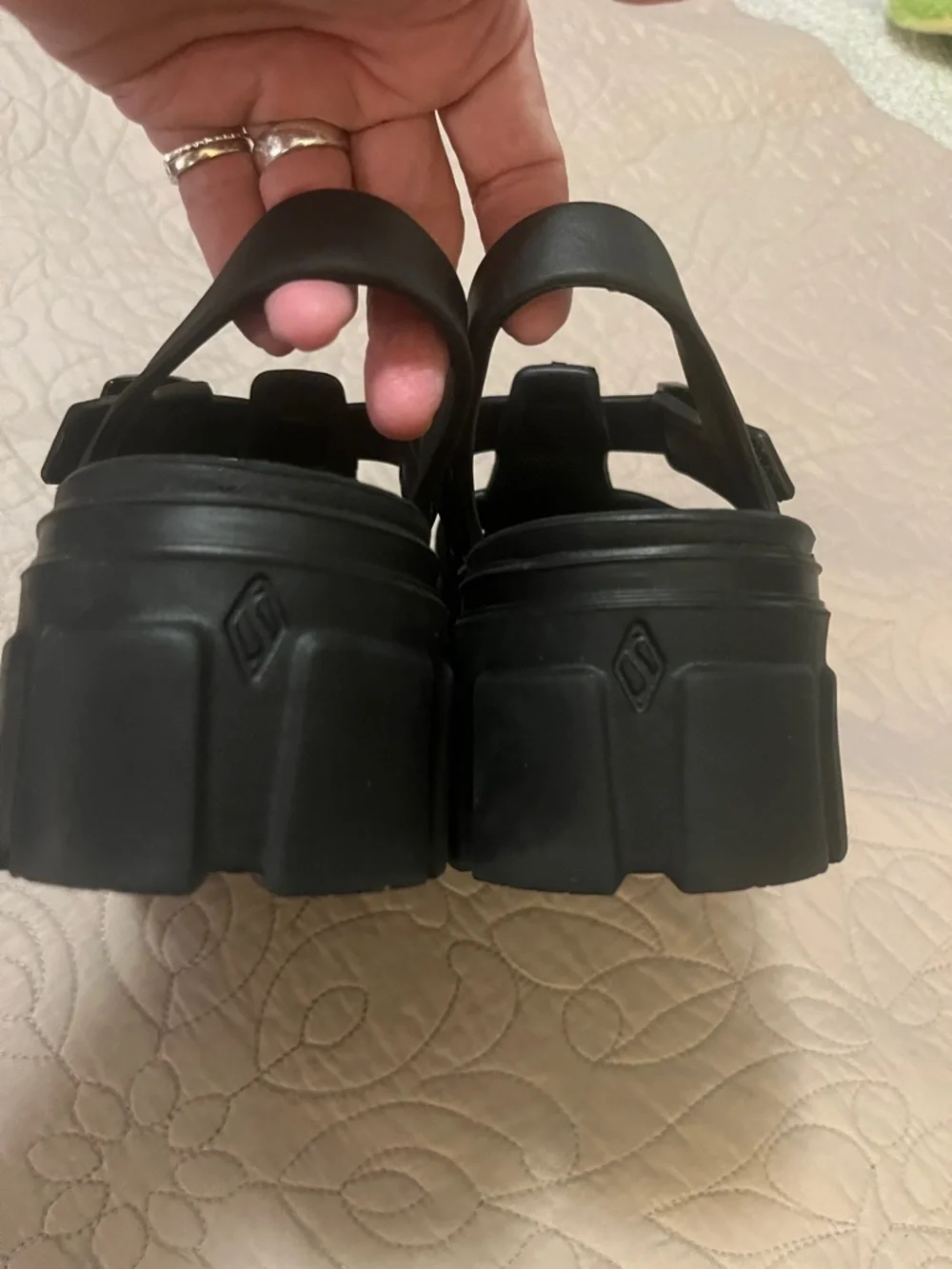 Skechers Foamies Black Caged Platform Fisherman Velcro Sandals Sz 6 - Picture 4 of 8